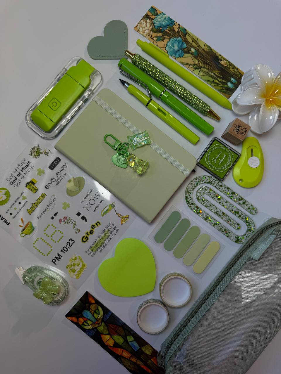 Bookish Bundle GREEN GRASS