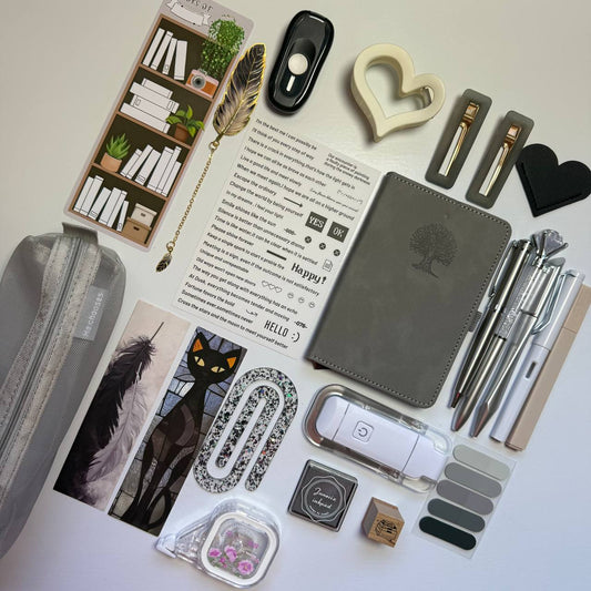 Bookish Bundles Silver Ash 🩶